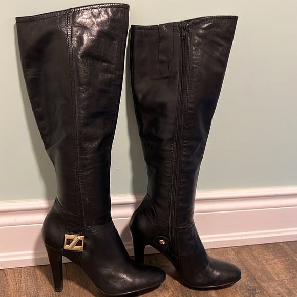 Nine West knee high leather boots. Size 8. Black - Picture 5 of 9